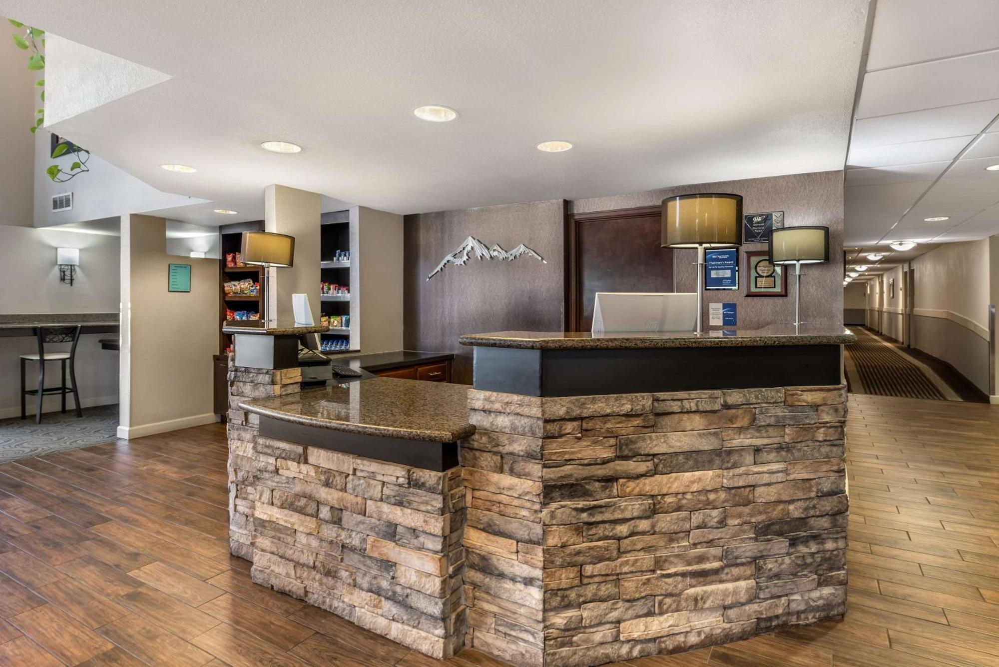 Best Western Plus Peak Vista Inn & Suites Colorado Springs Exteriör bild