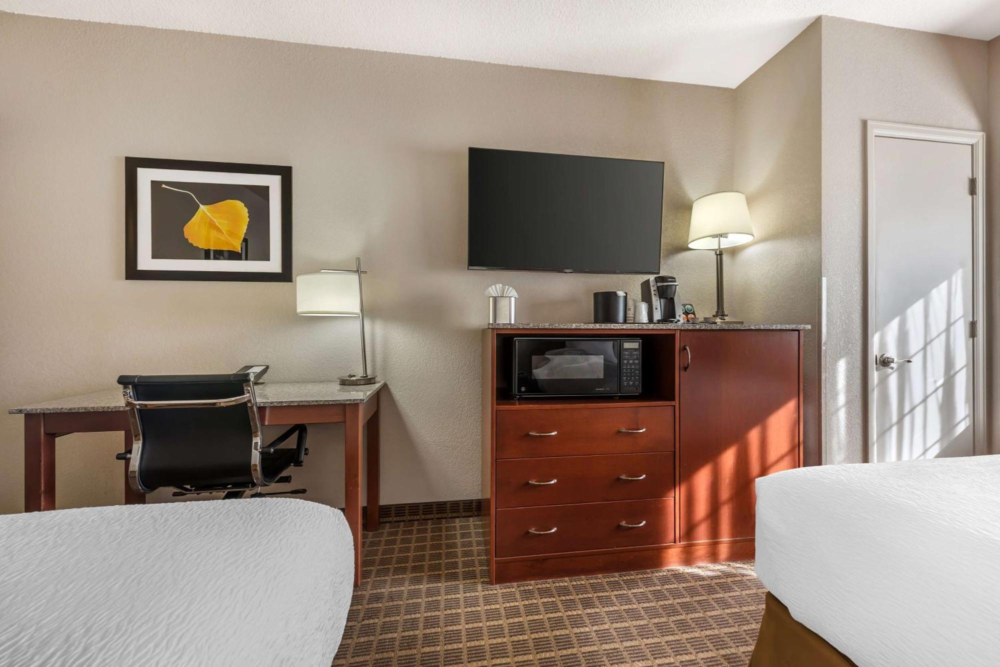 Best Western Plus Peak Vista Inn & Suites Colorado Springs Exteriör bild