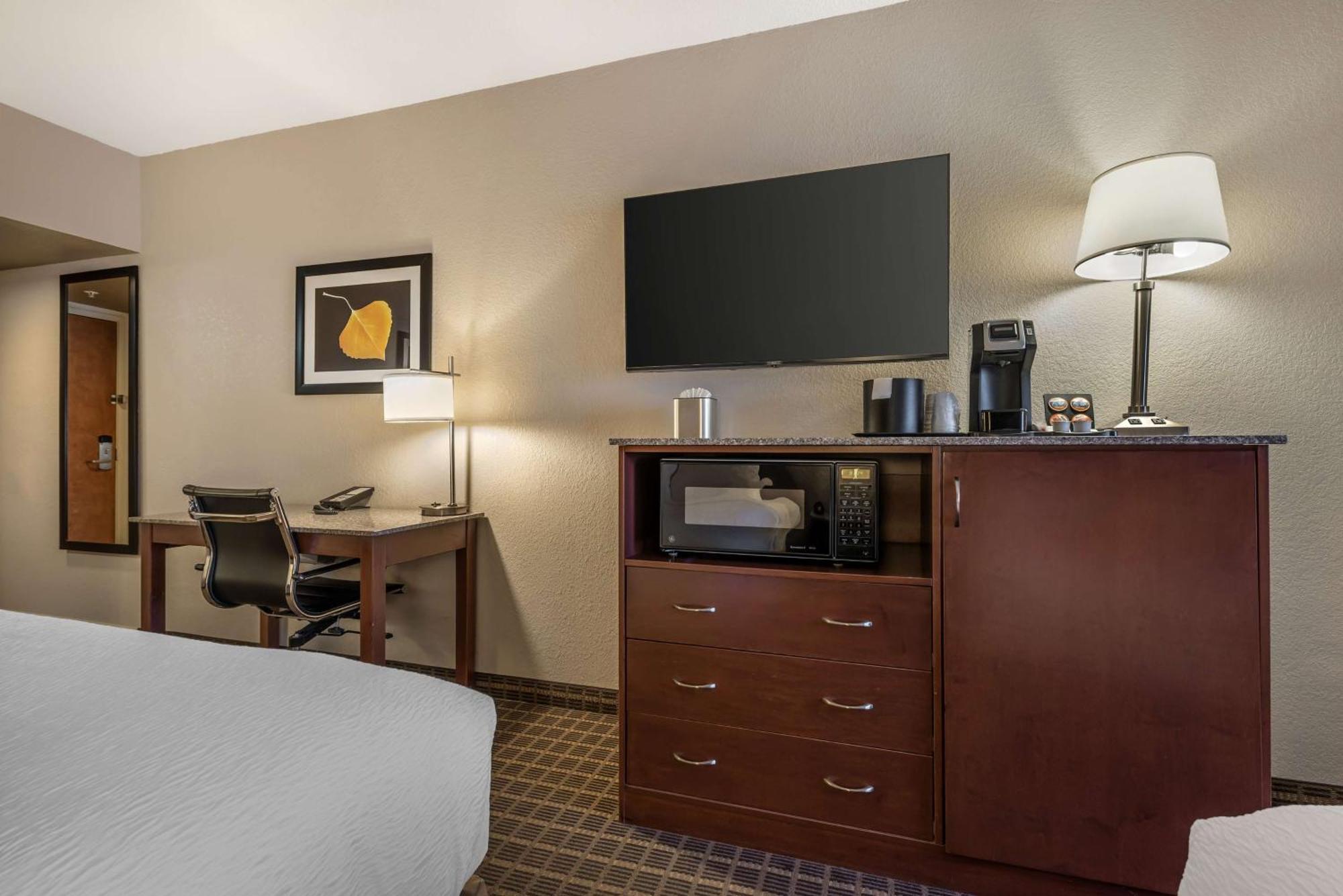 Best Western Plus Peak Vista Inn & Suites Colorado Springs Exteriör bild