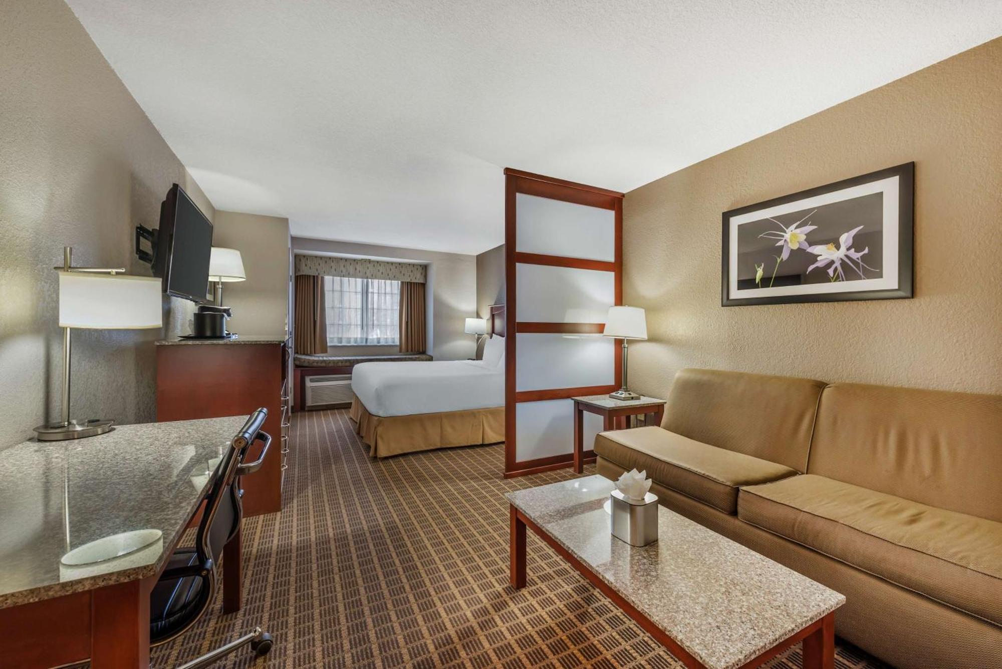 Best Western Plus Peak Vista Inn & Suites Colorado Springs Exteriör bild