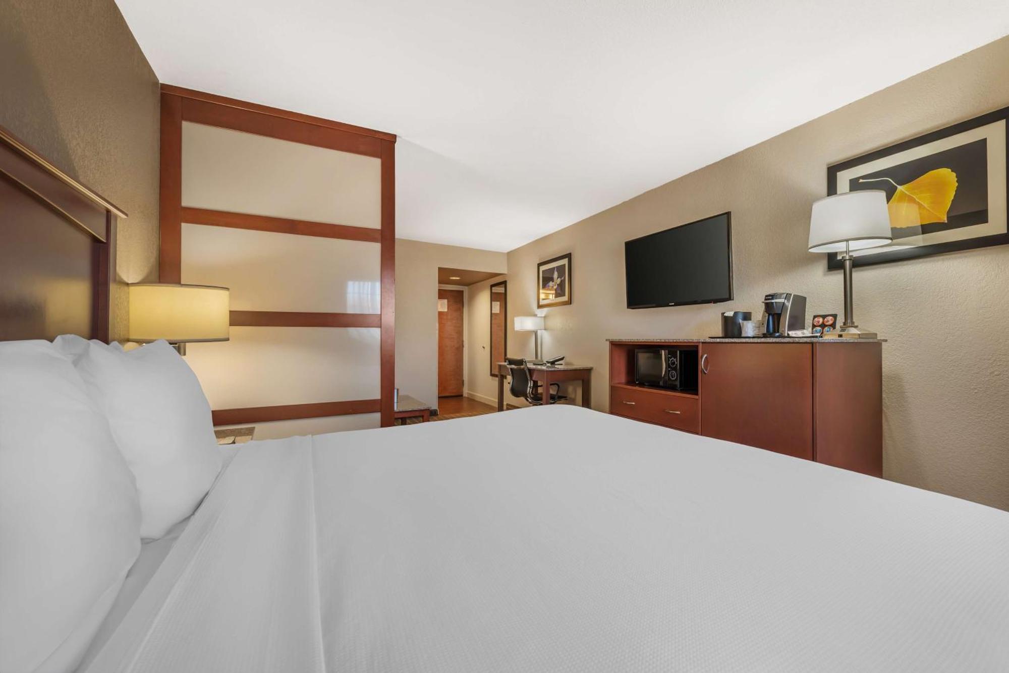 Best Western Plus Peak Vista Inn & Suites Colorado Springs Exteriör bild