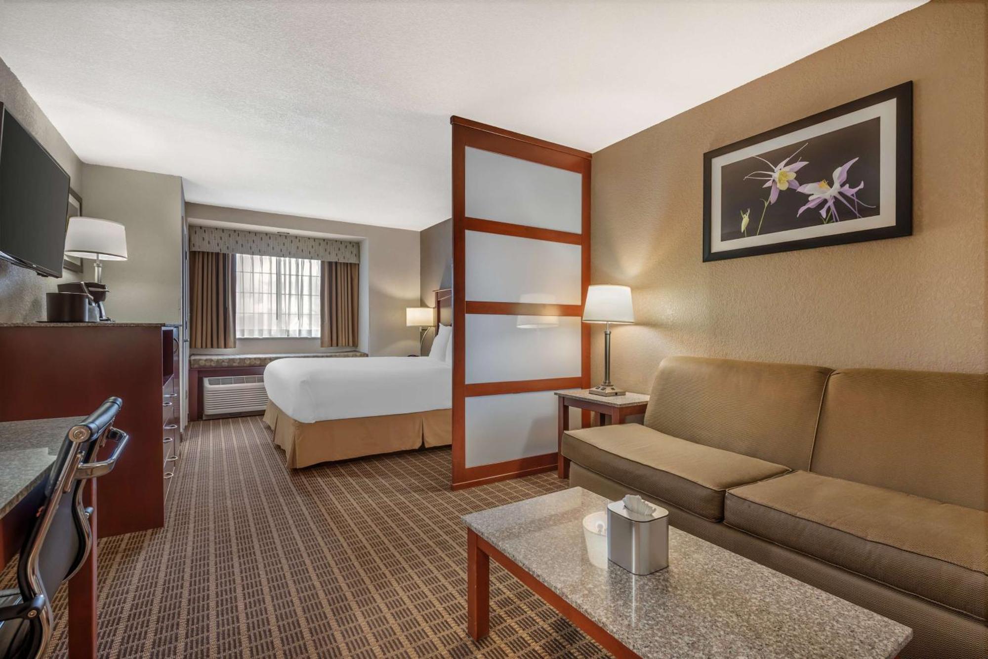 Best Western Plus Peak Vista Inn & Suites Colorado Springs Exteriör bild